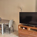Port Dauphin Ii,t3 Centre Port Avec Parking, Piscine, Clim, Wifi Lejlighed